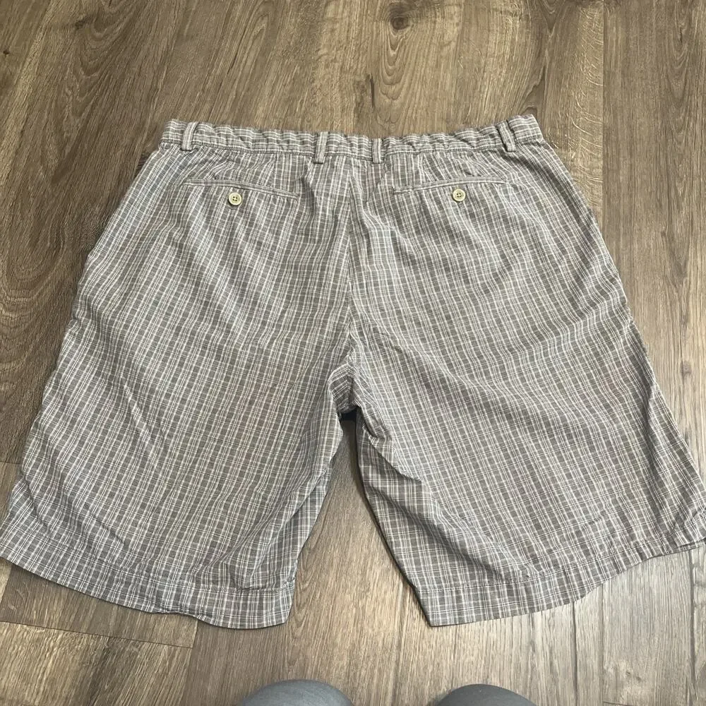 Banana Republic Shorts Mens Sz 38 Grey Plaid Cotton Casual Pockets 10” Inseam